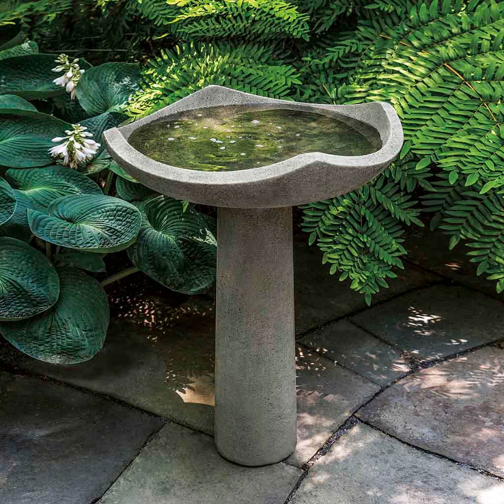 Oslo Birdbath - Large in Alpine Stone finish