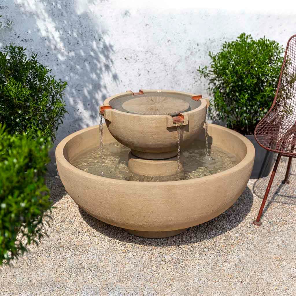 Small Del Rey Garden Fountain in French Limestone finish