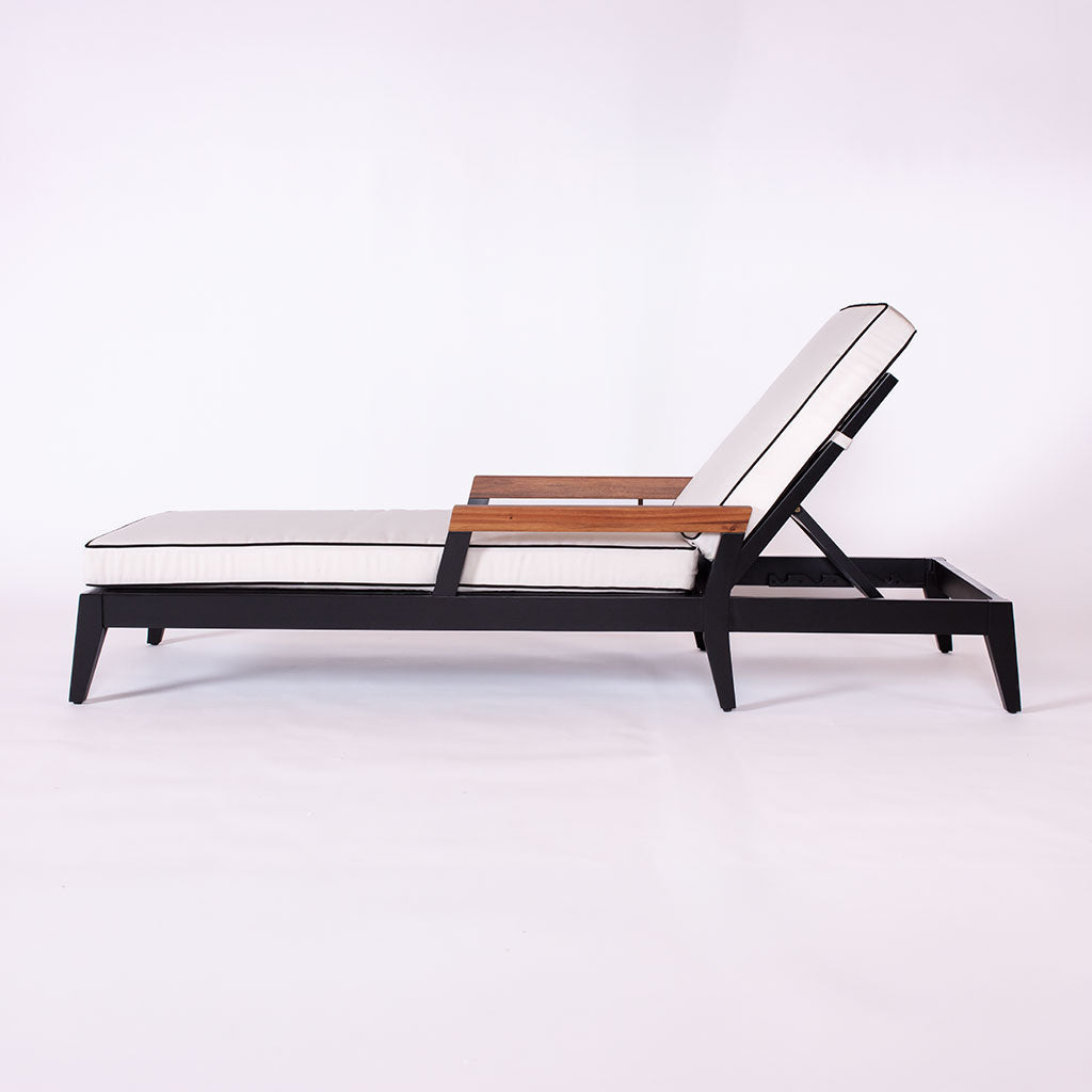 MCM Sun Lounger additional view