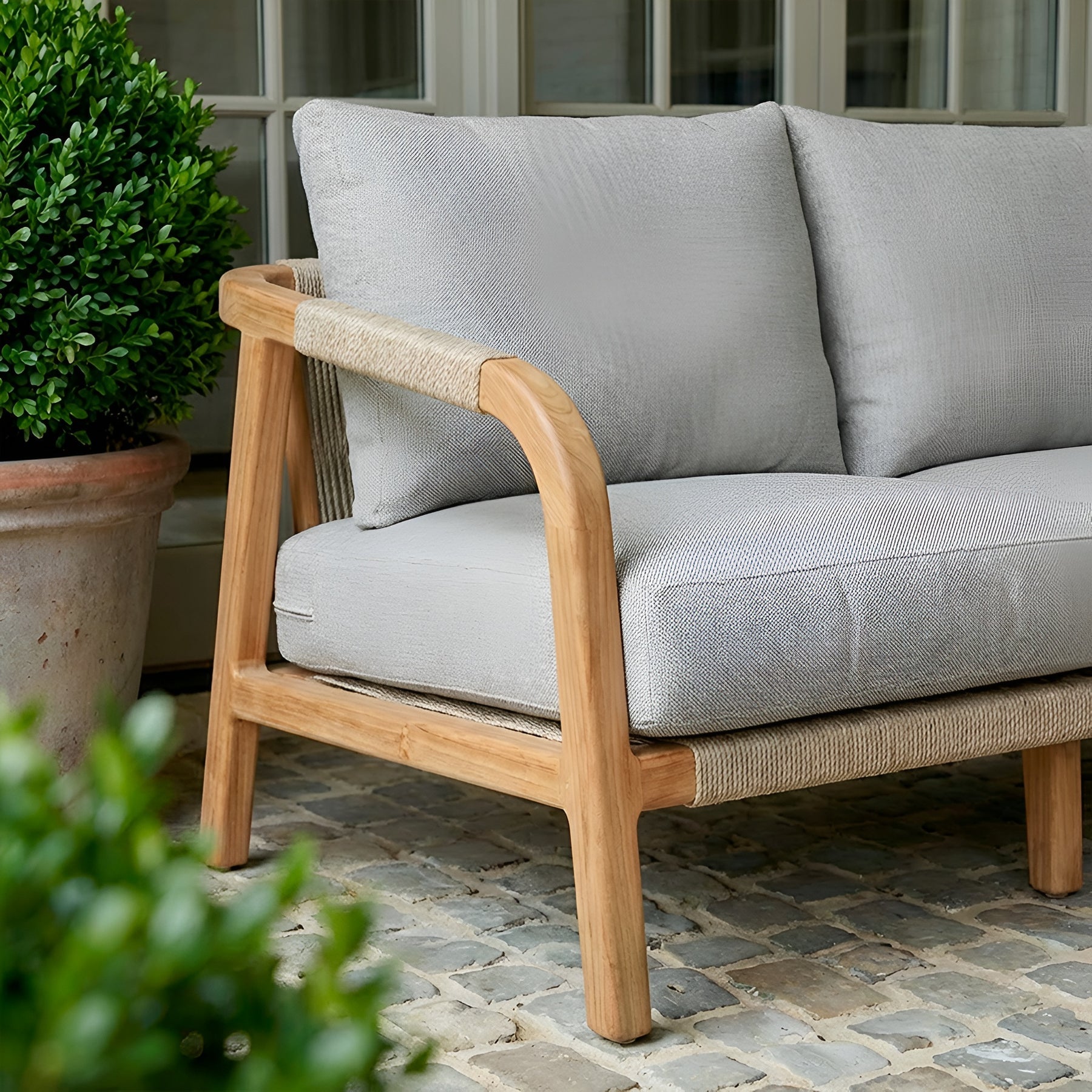 Montparnasse Sofa additional view