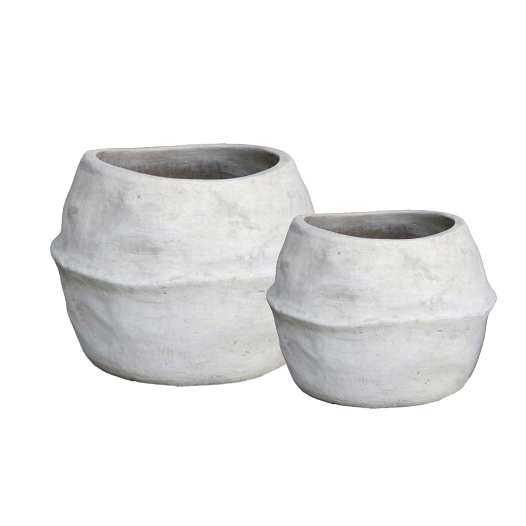 Short Round Planter set of 2 in Mterra finish