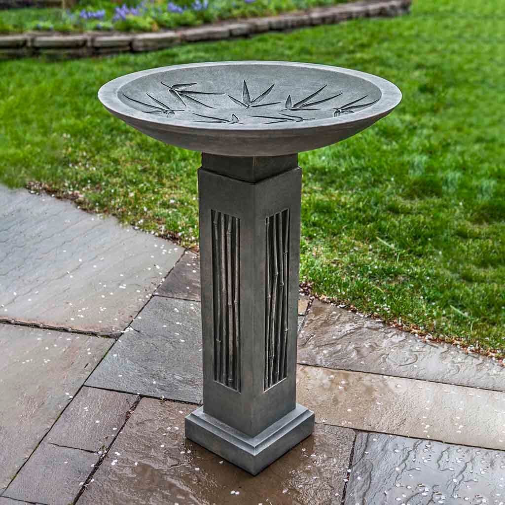 Sagano Birdbath in Alpine Stone finish