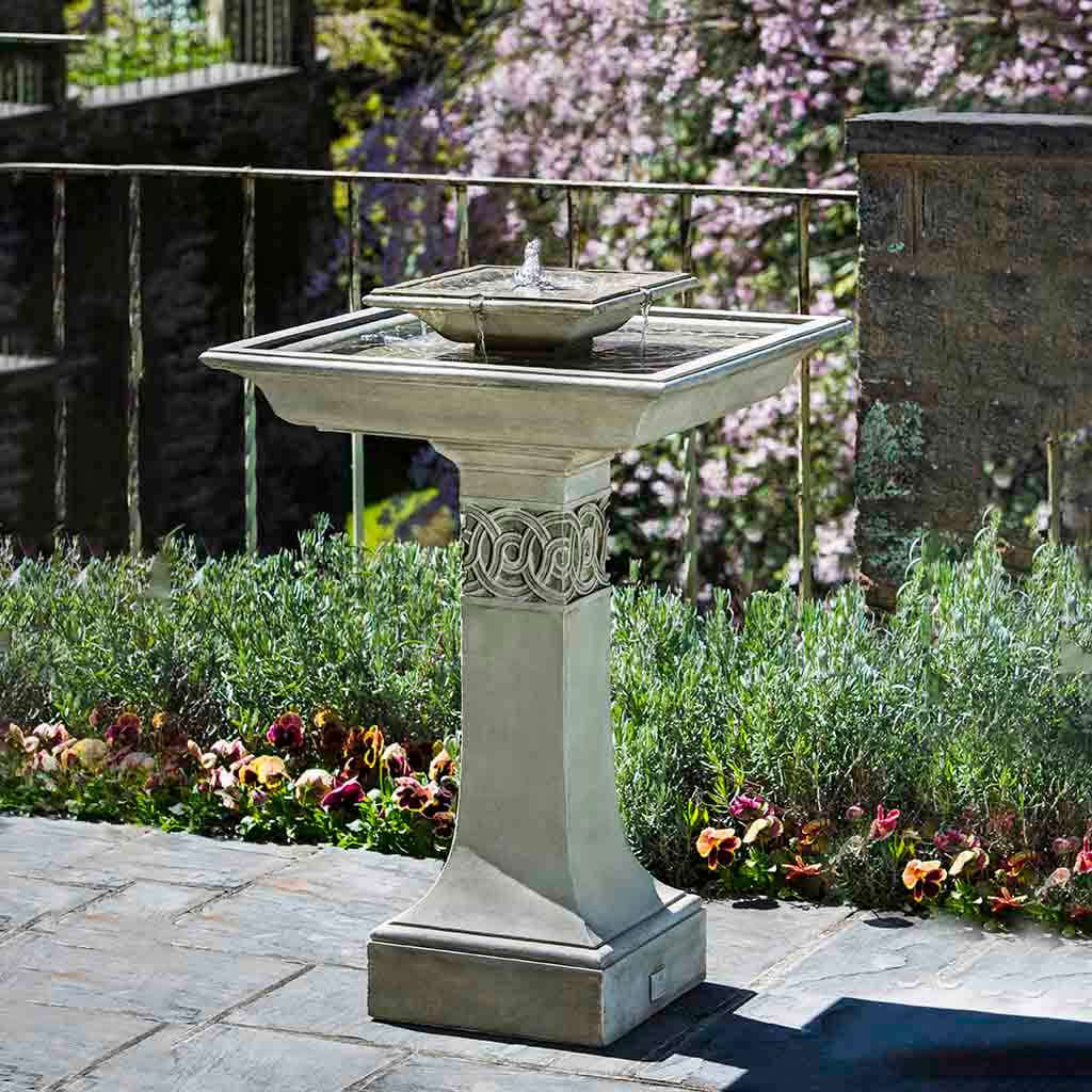 Portwenn Fountain outdoor garden fountain in Verde finish