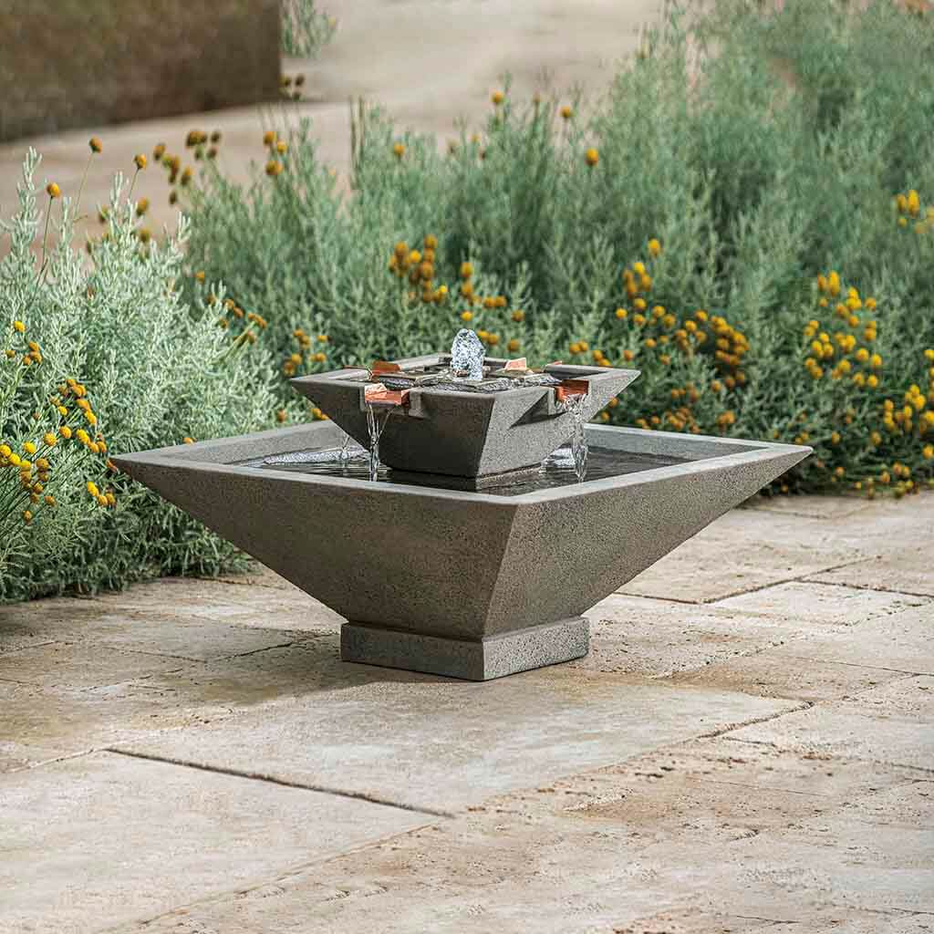 Facet Fountain, Small outdoor fountain